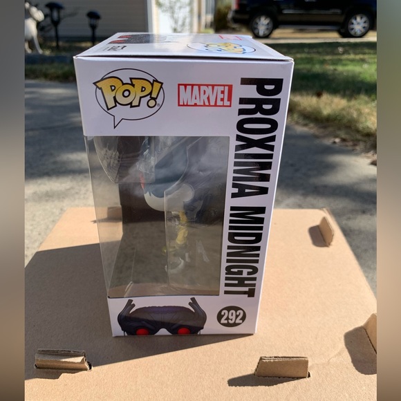 New 2017 Vaulted Marvel Avengers Infinity War Proxima Midnight Funko Pop - Picture 4 of 8
